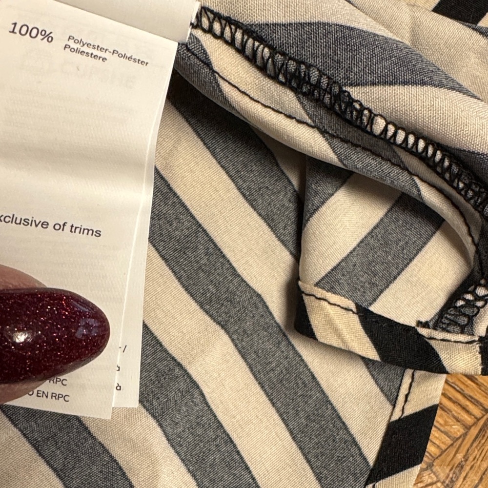 Cupshe Black and Beige Striped Maxi Dress - Picture 5 of 7